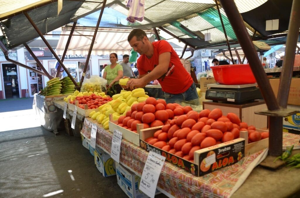 SIBIU Piaţă de comercianţi sau de producători? Sibiu Independent