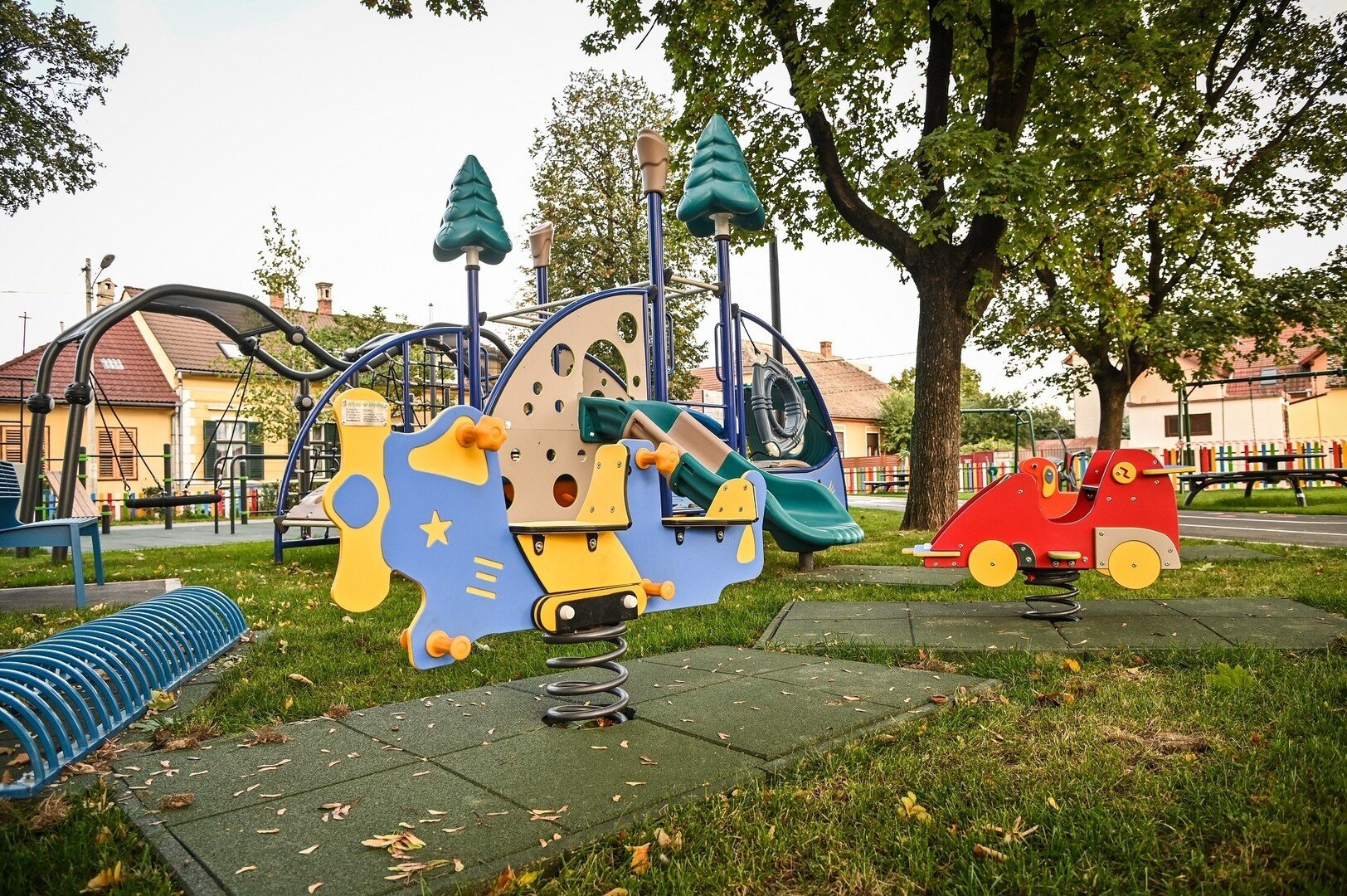 FOTO Parcul din Piața Cluj, transformat întrun spațiu public
