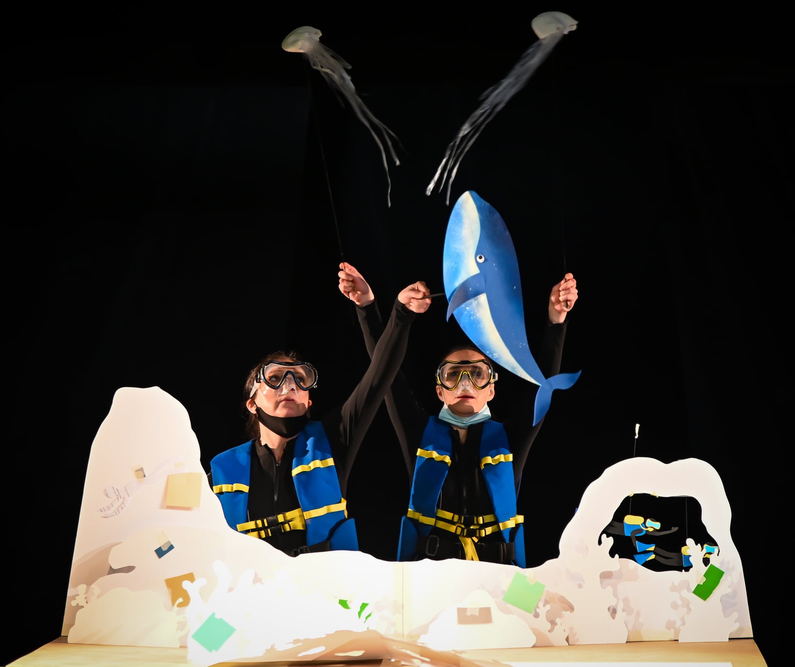 foto free puppet theatre