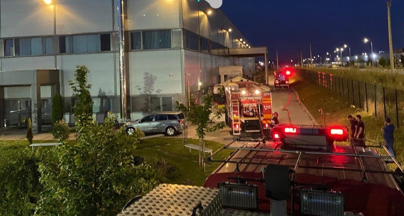 FOTO Alertă la fabrica Siemens din Sibiu. Aproximativ 80 de angajați s